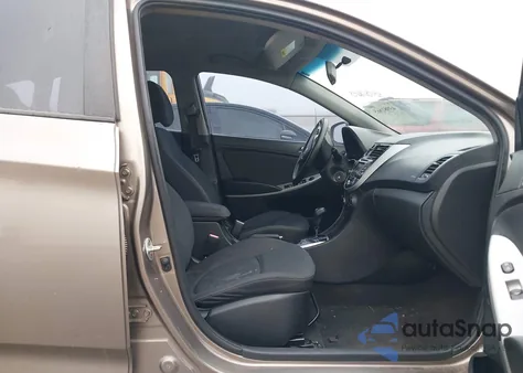 2013 Hyundai Accent Se z USA, uszkodzony, nr VIN KMHCU5AE1DU078418